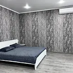 аквамарин Apartament *